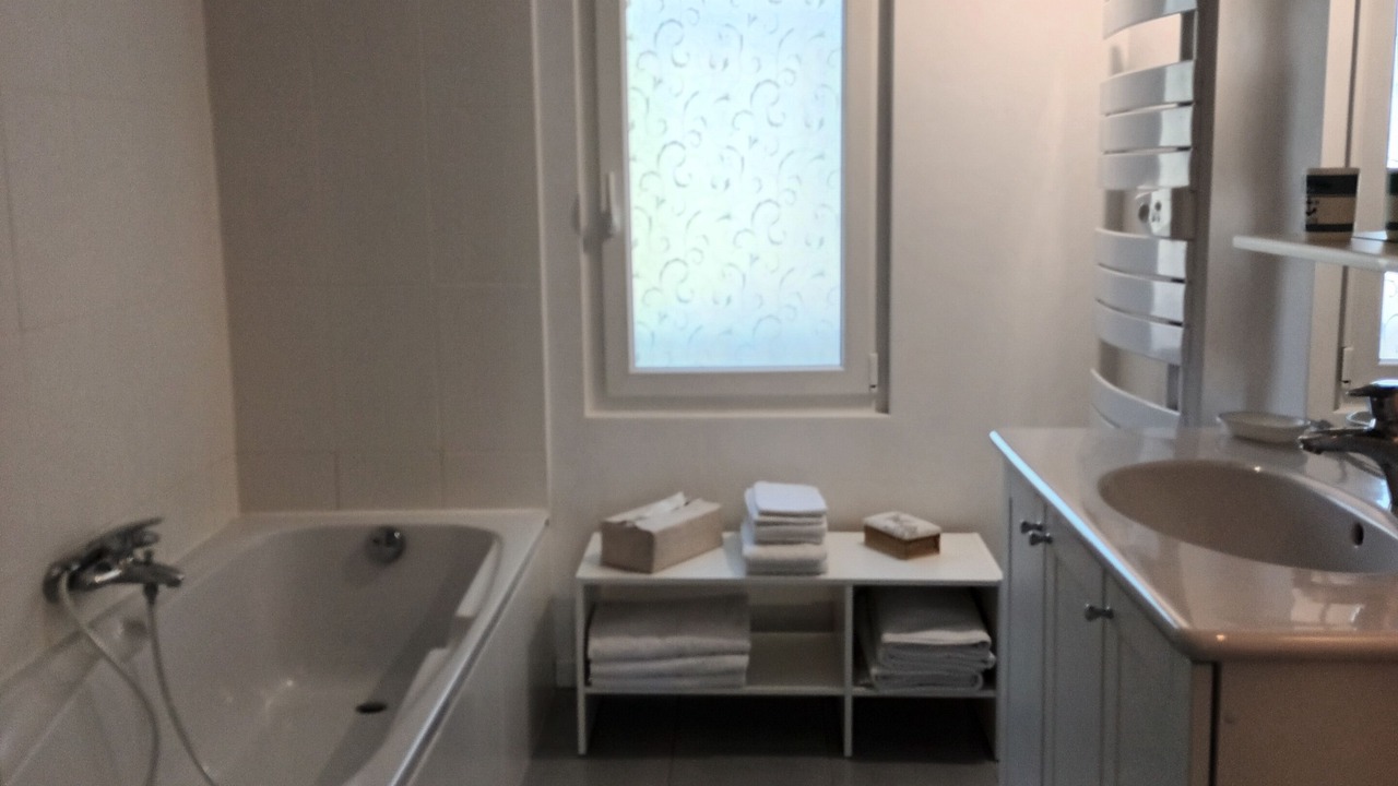 Photo of Bathroom in Gauriac