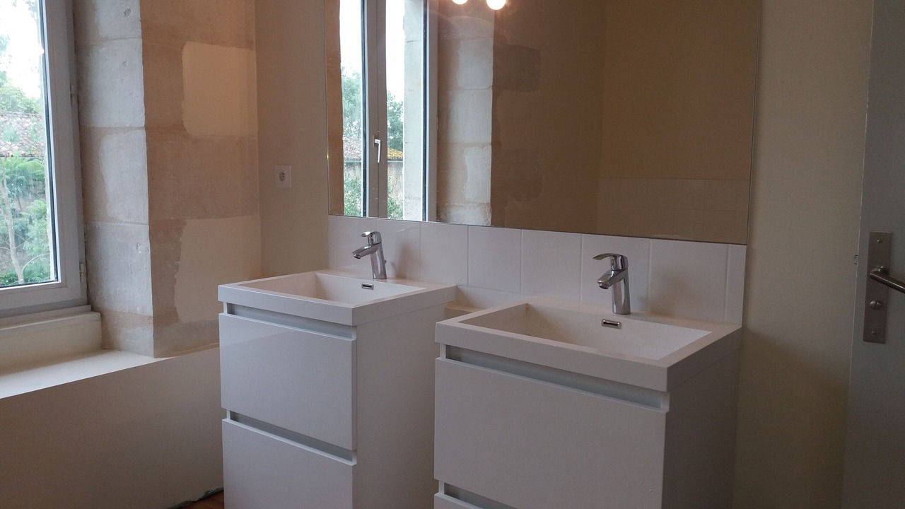Photo of Bathroom in Azay-le-Brule