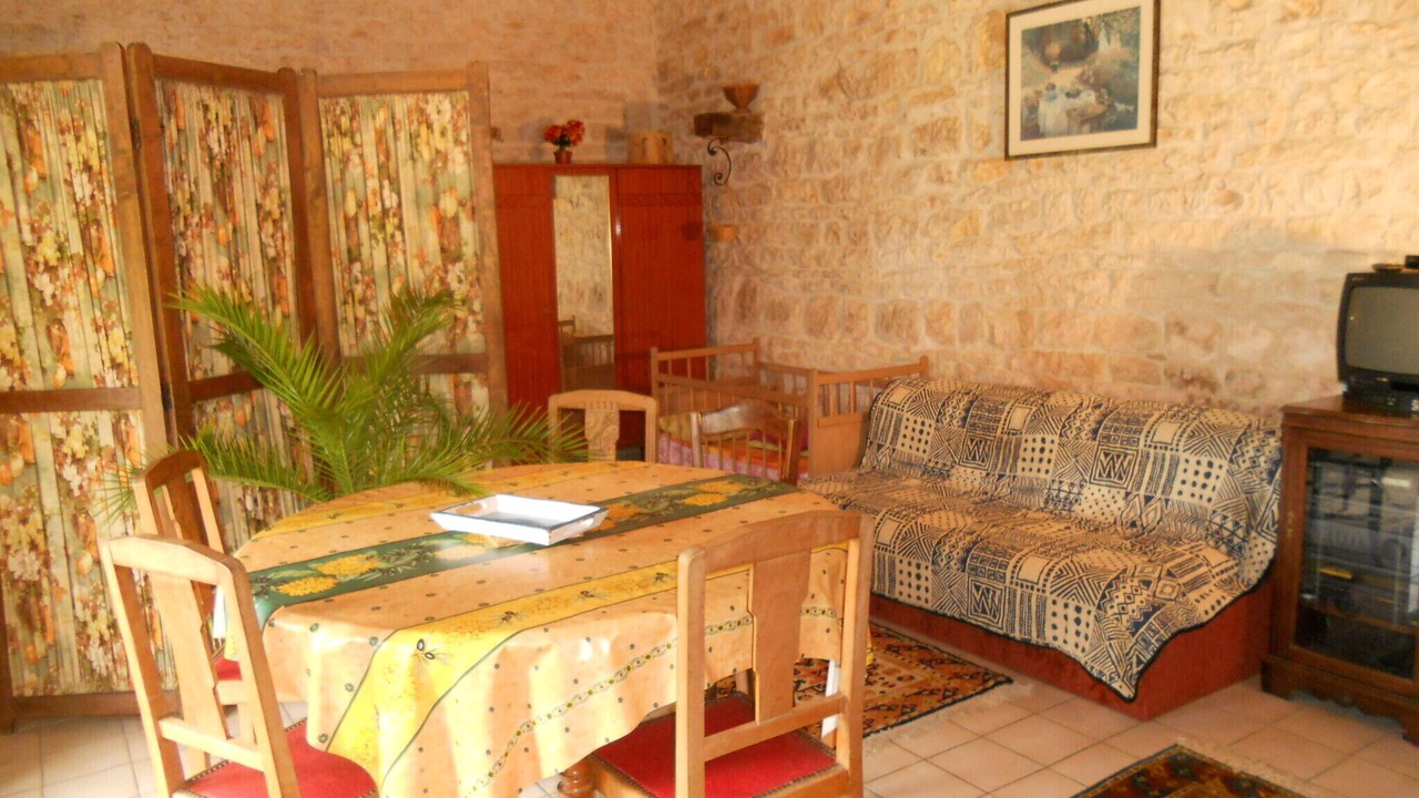 Photo of Livingroom in Champagne-le-Sec