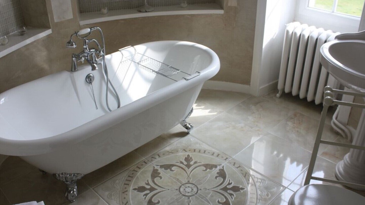Photo of Bathroom in Isle
