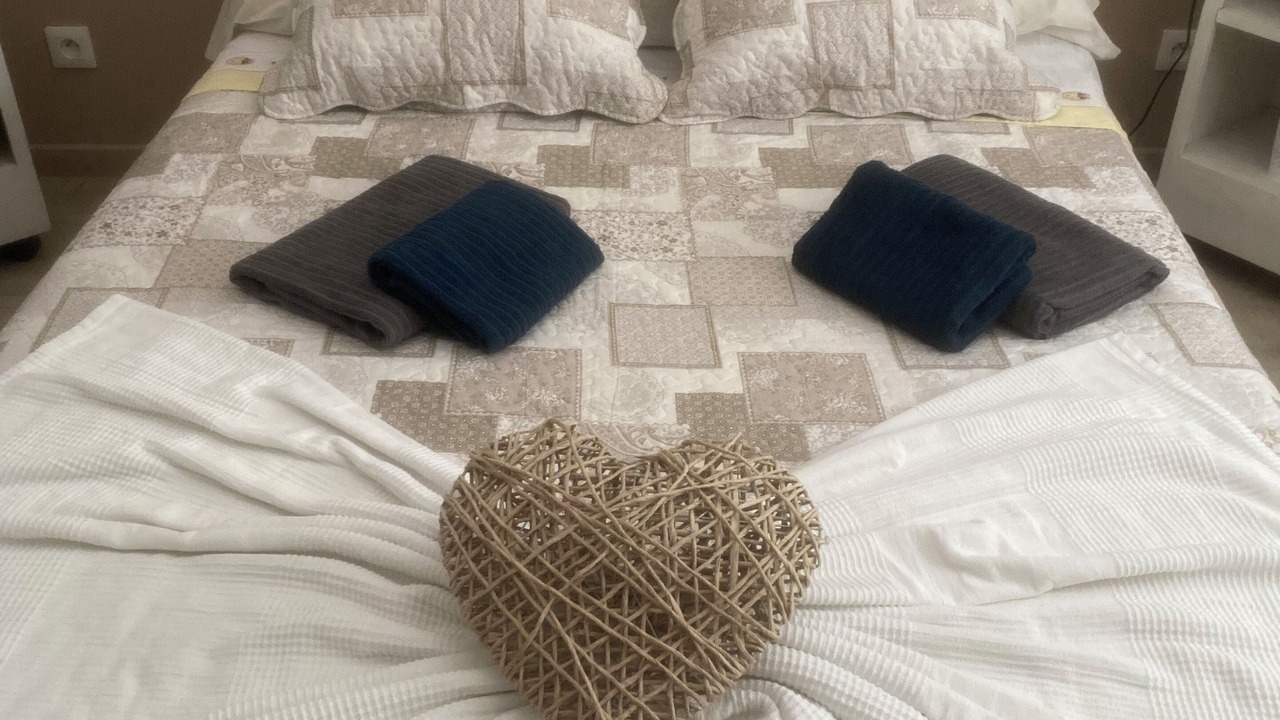 Photo of Bedroom in Ludon-Medoc
