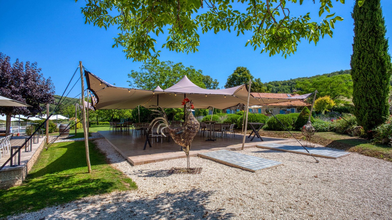 Photo of Outdoor in Jayac