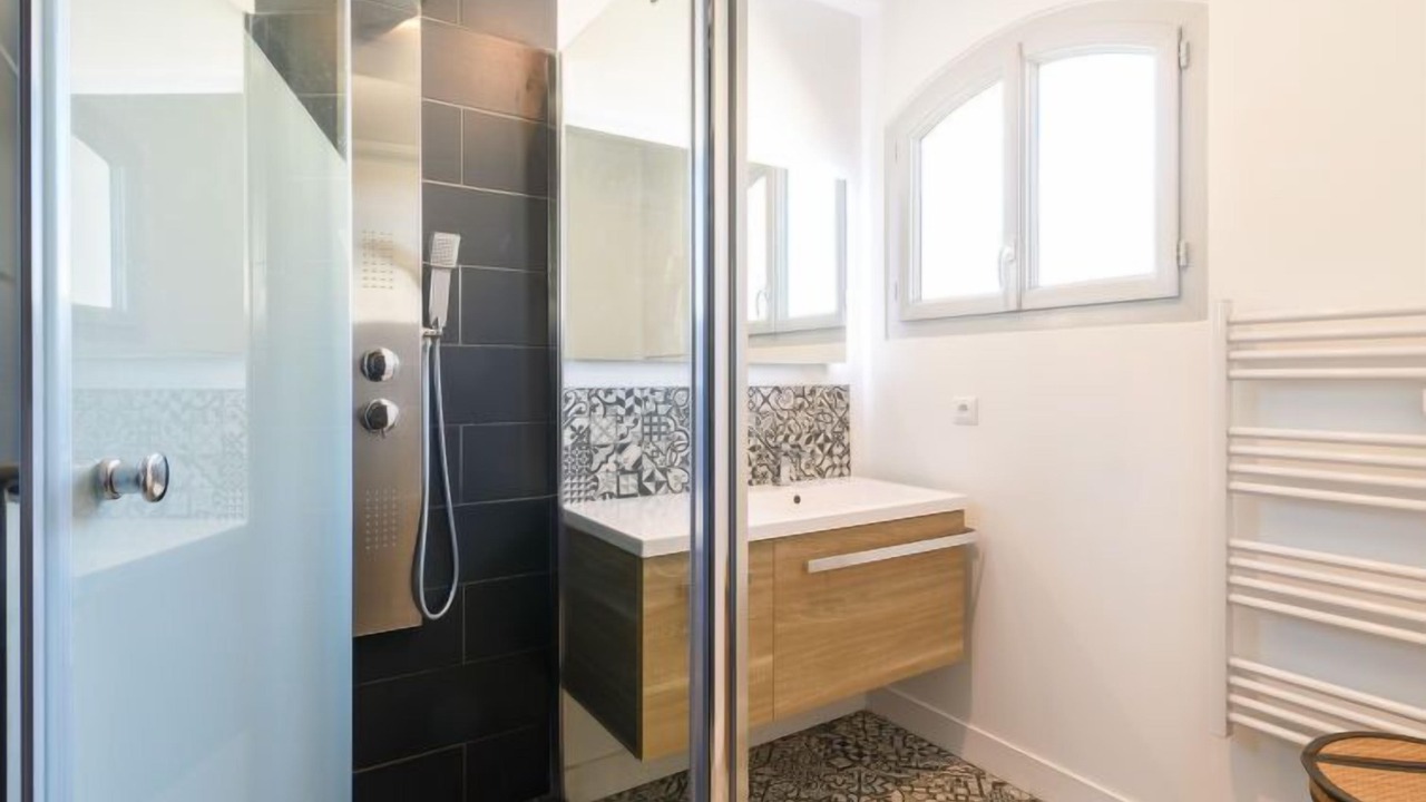 Photo of Bathroom in La Teste-de-Buch