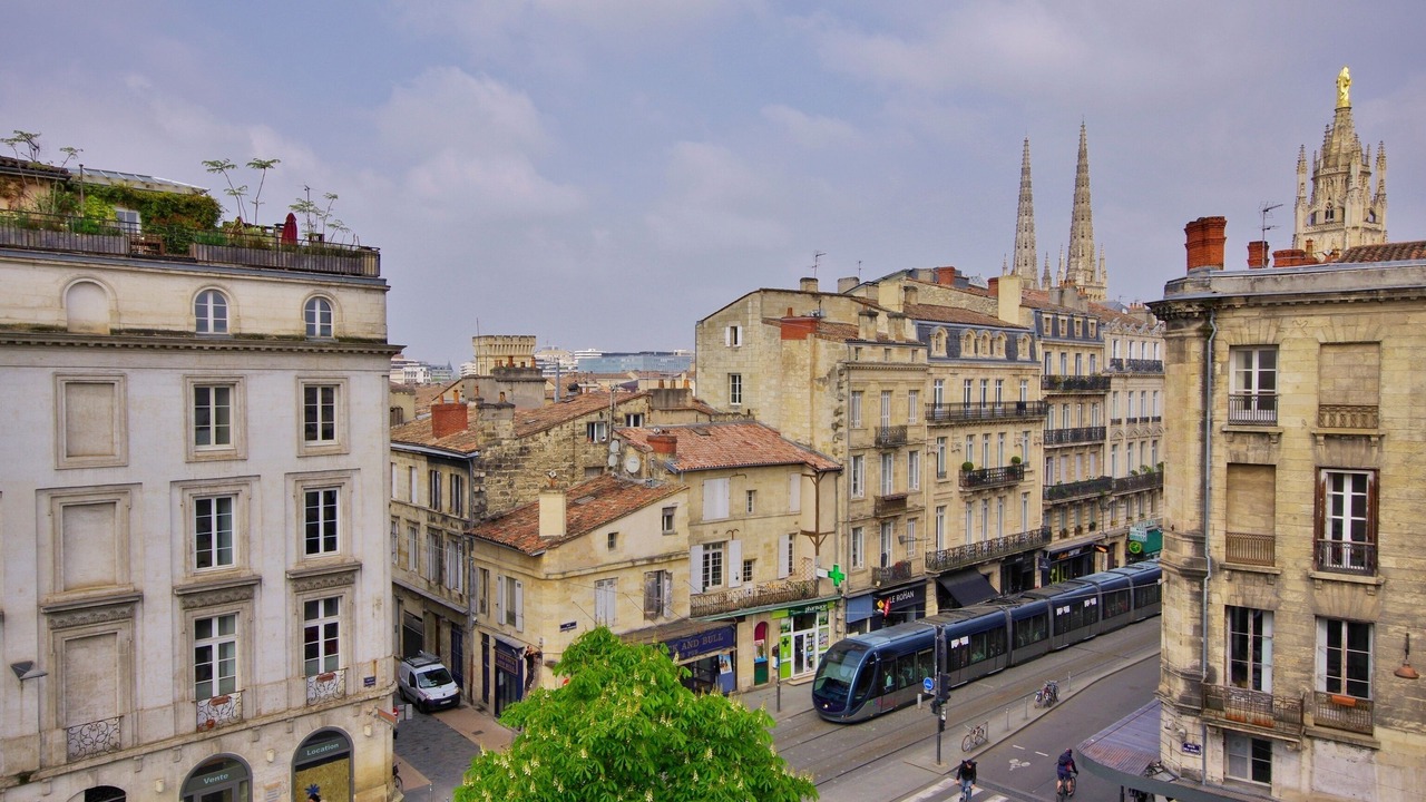 Photo of Outdoor in Hotel de Ville - Quinconces