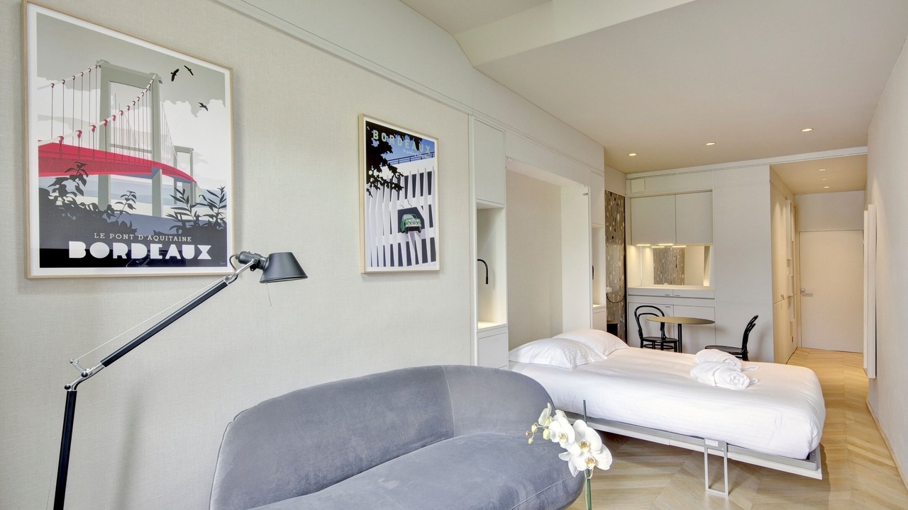 Photo of Livingroom in Hotel de Ville - Quinconces