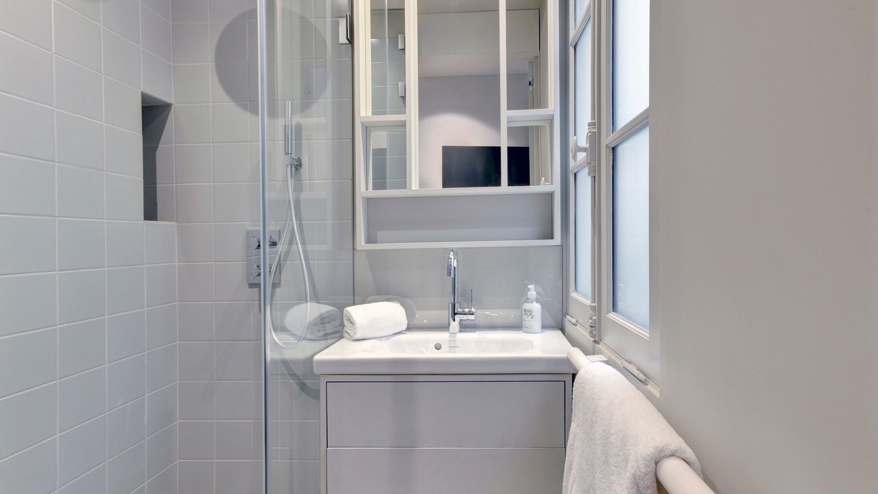 Photo of Bathroom in Hotel de Ville - Quinconces