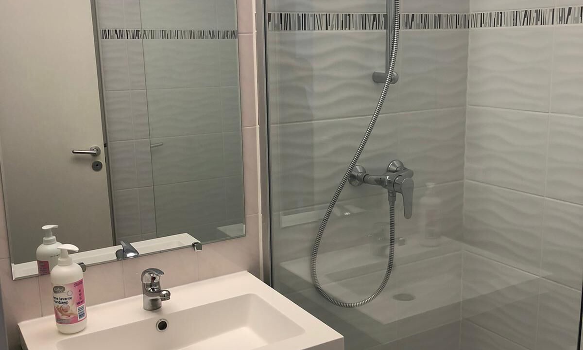 Photo of Bathroom in Rochefort