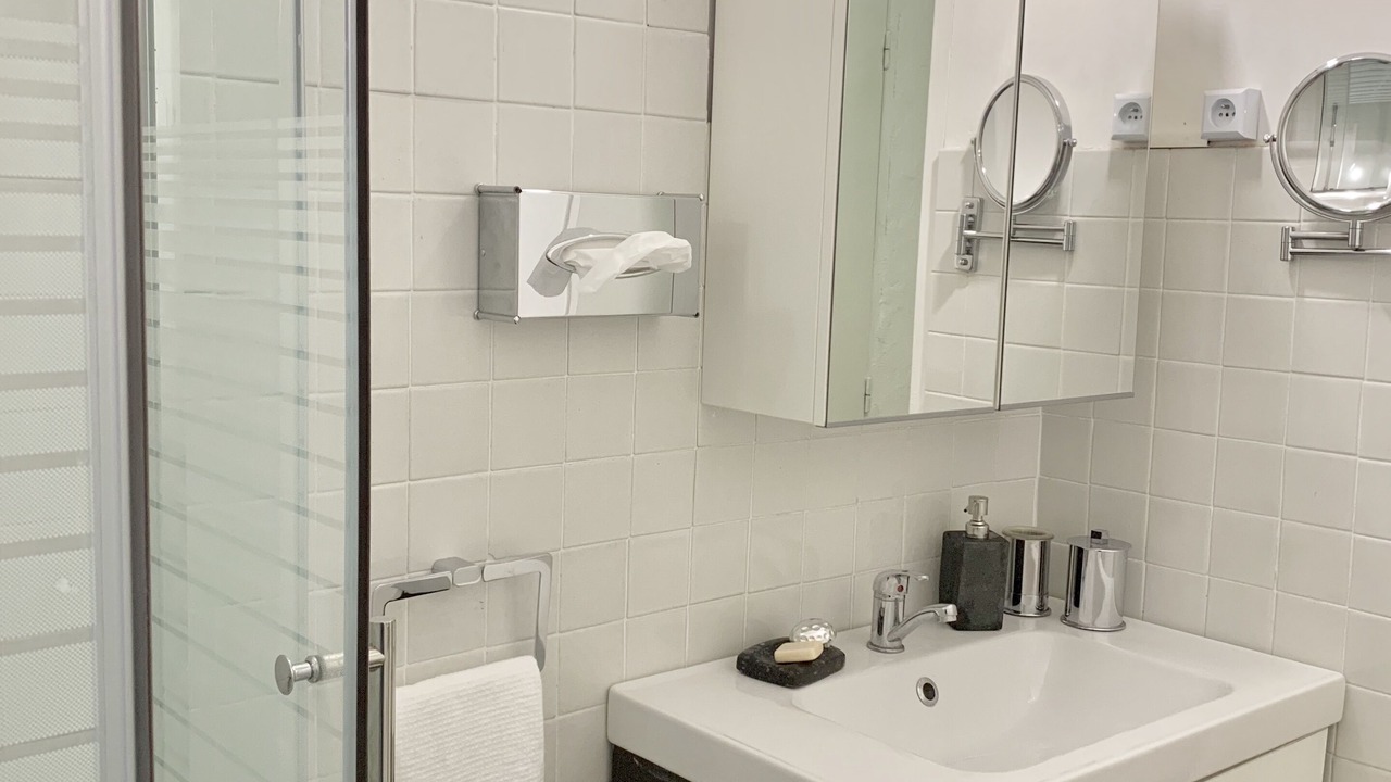 Photo of Bathroom in Eguilles