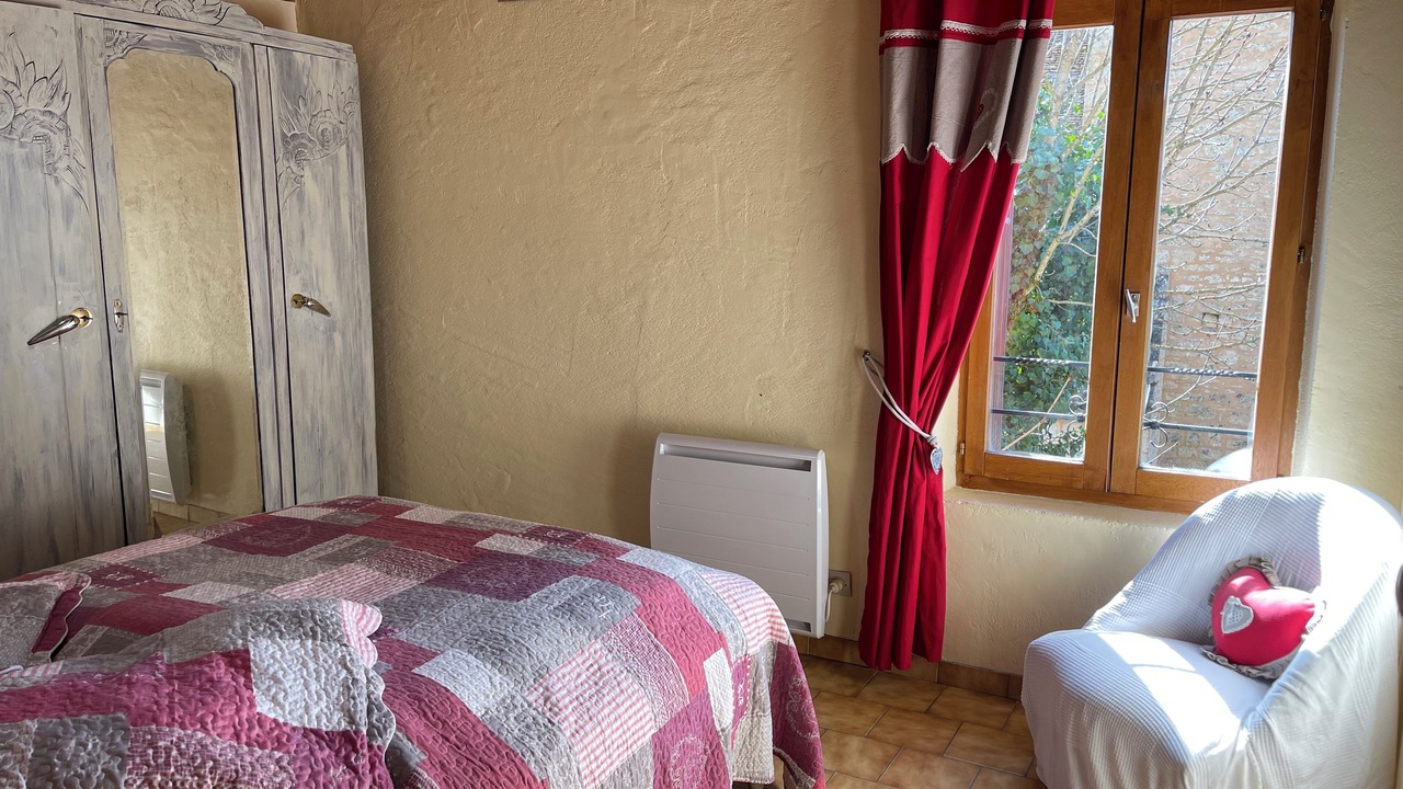 Photo of Bedroom in Valojoulx