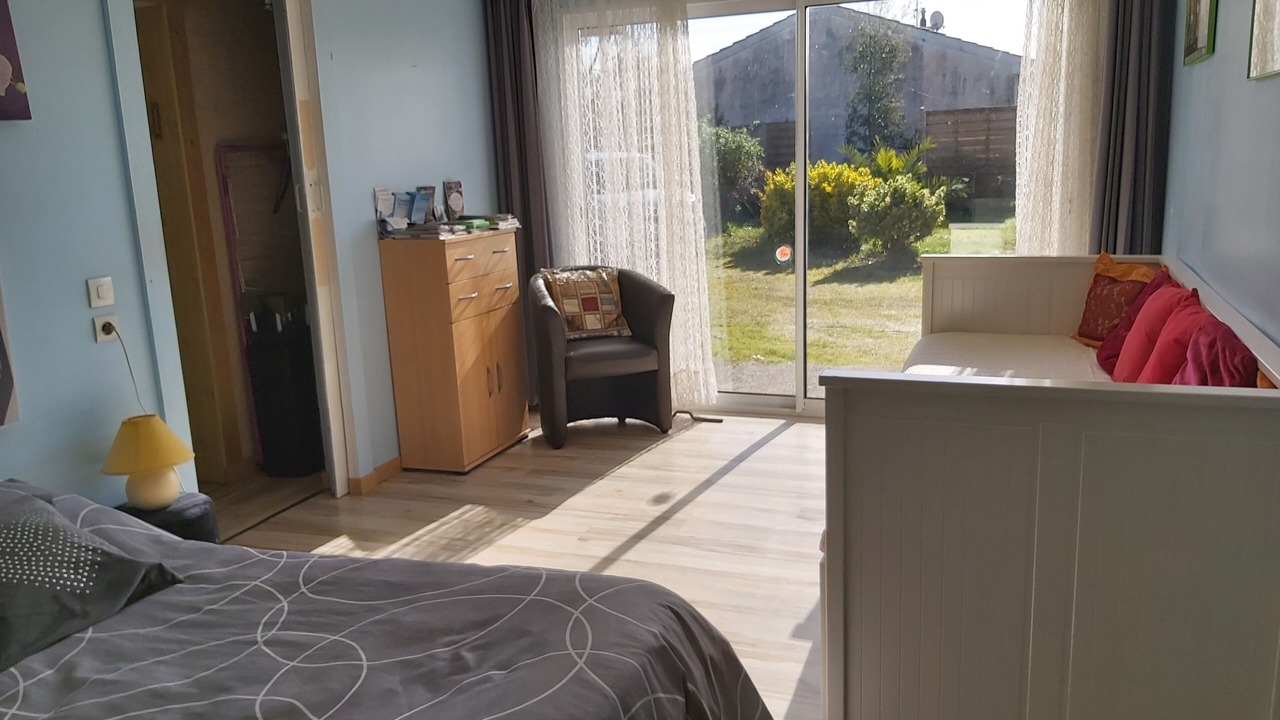 Photo of Bedroom in Saint-Louis-De-Montferrand