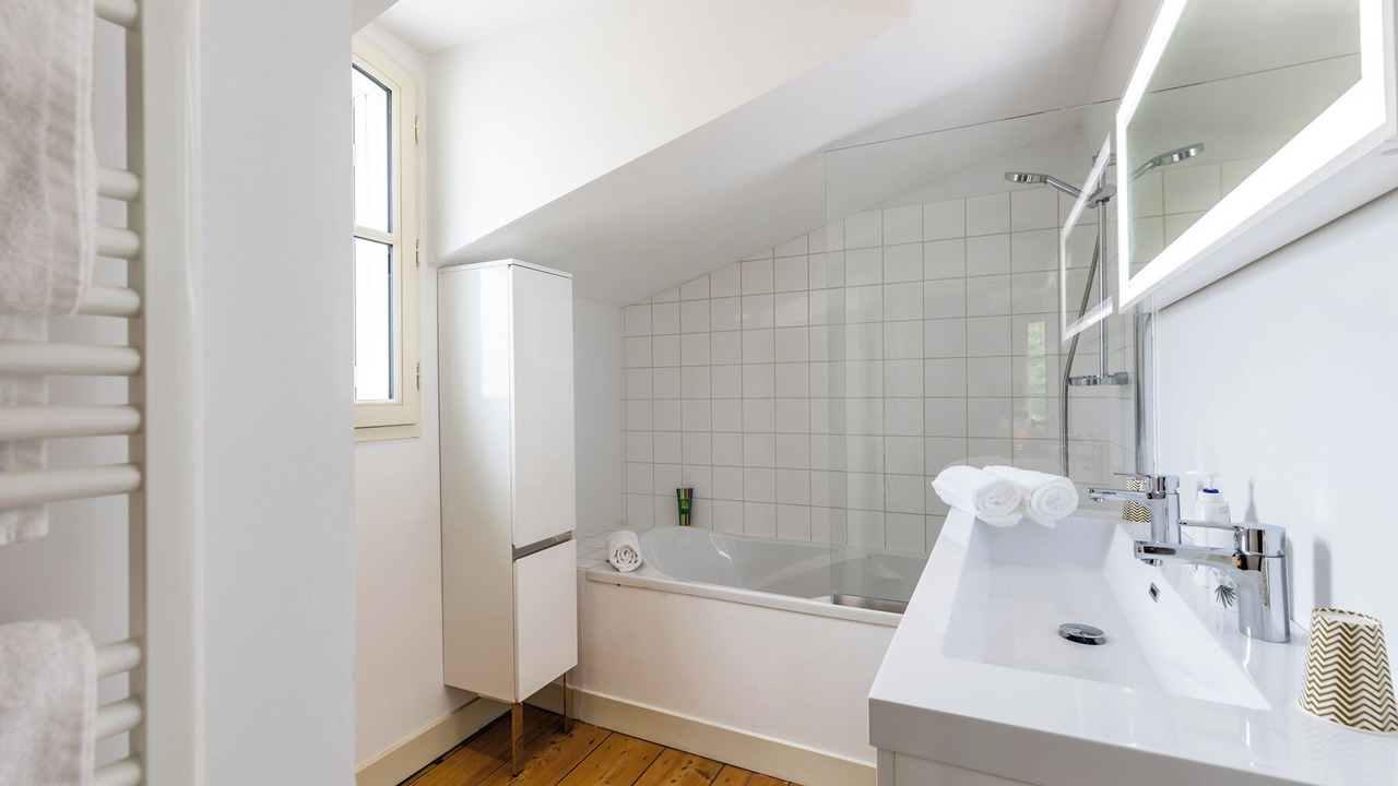 Photo of Bathroom in Saint-Emilion
