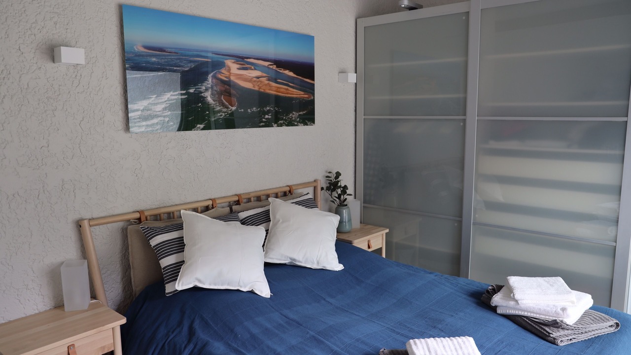Photo of Bedroom in Lanton