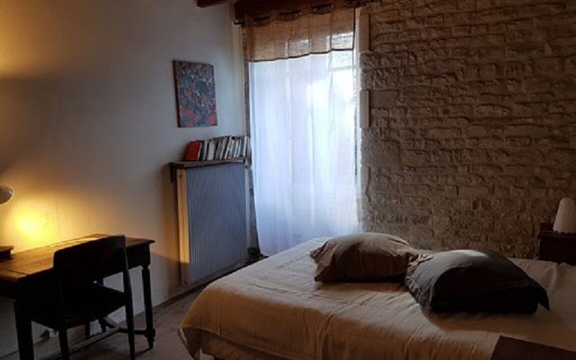 Photo of Bedroom in Benon