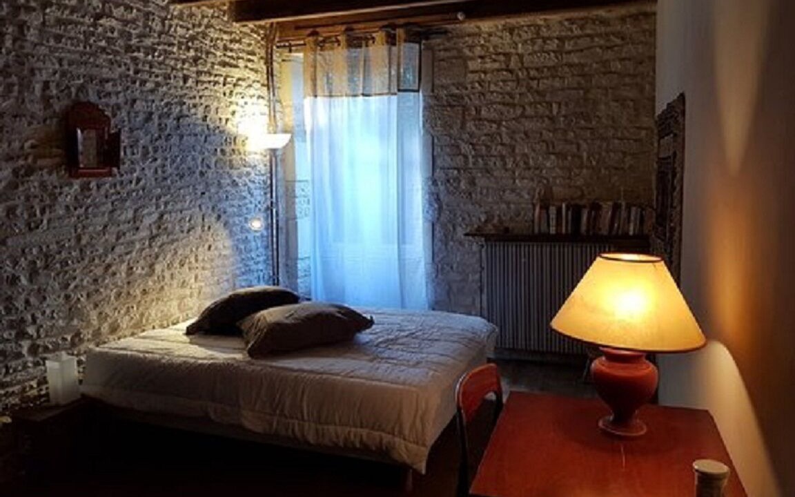 Photo of Bedroom in Benon