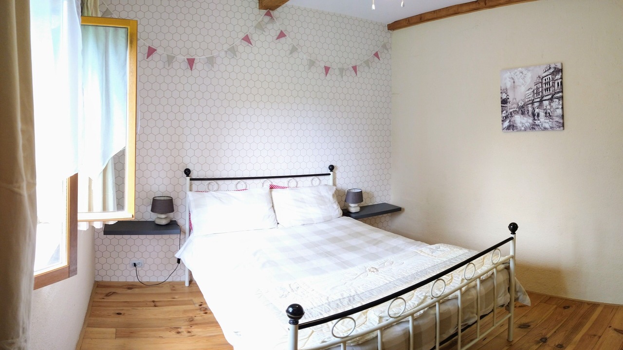 Photo of Bedroom in Domme