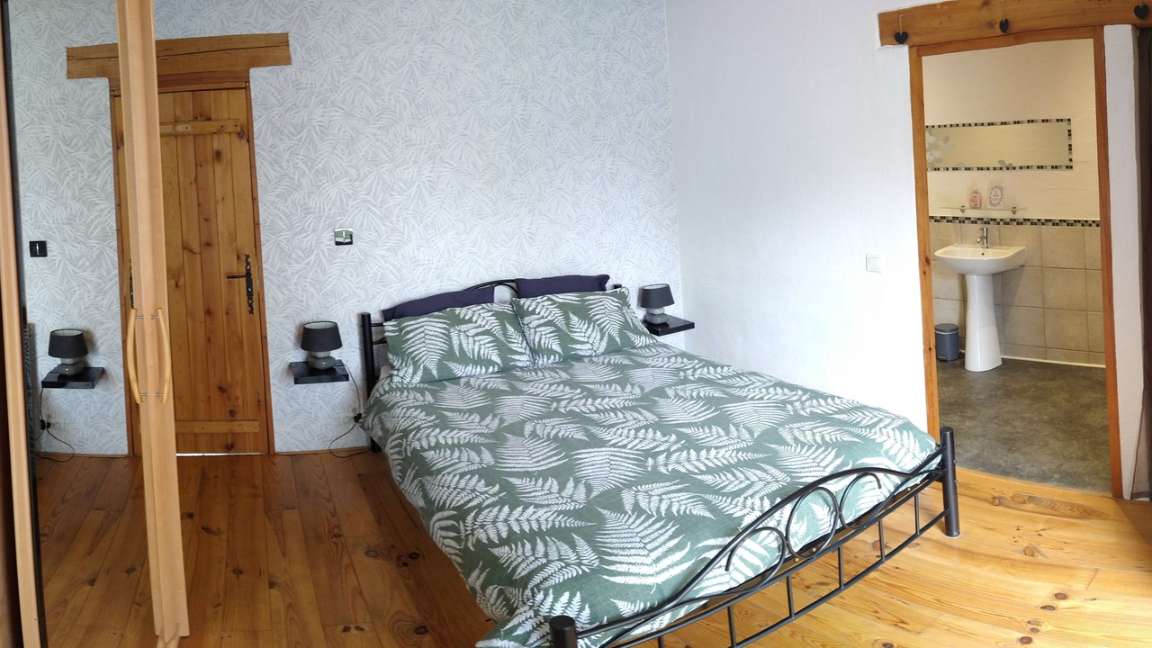 Photo of Bedroom in Domme