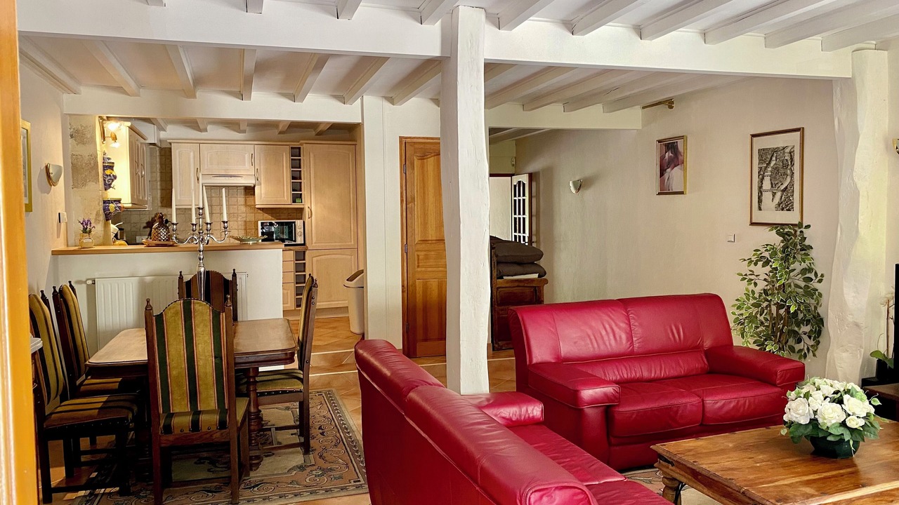 Photo of Livingroom in Saint-Christoly-de-Blaye