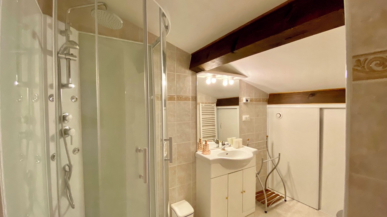 Photo of Bathroom in Saint-Christoly-de-Blaye