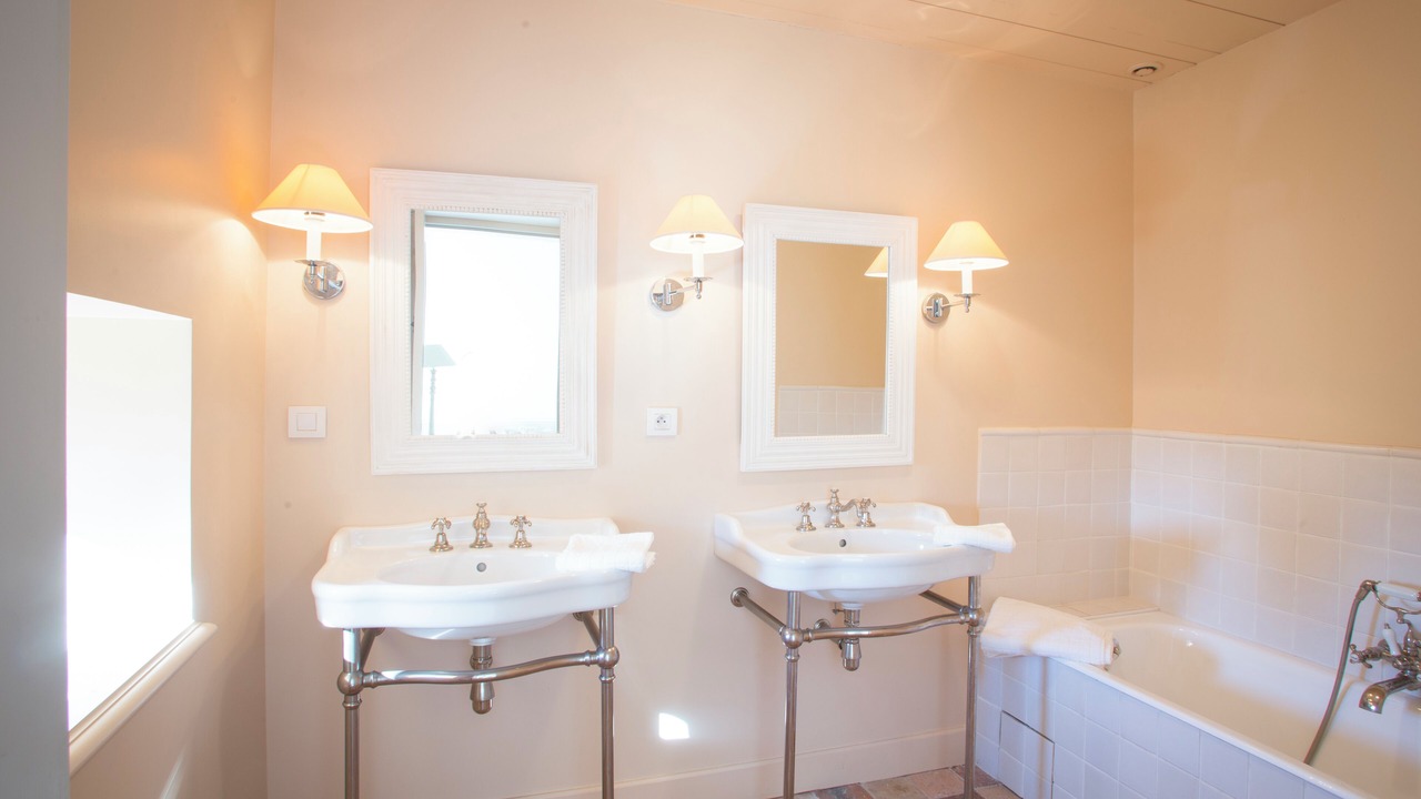 Photo of Bathroom in Angoulins