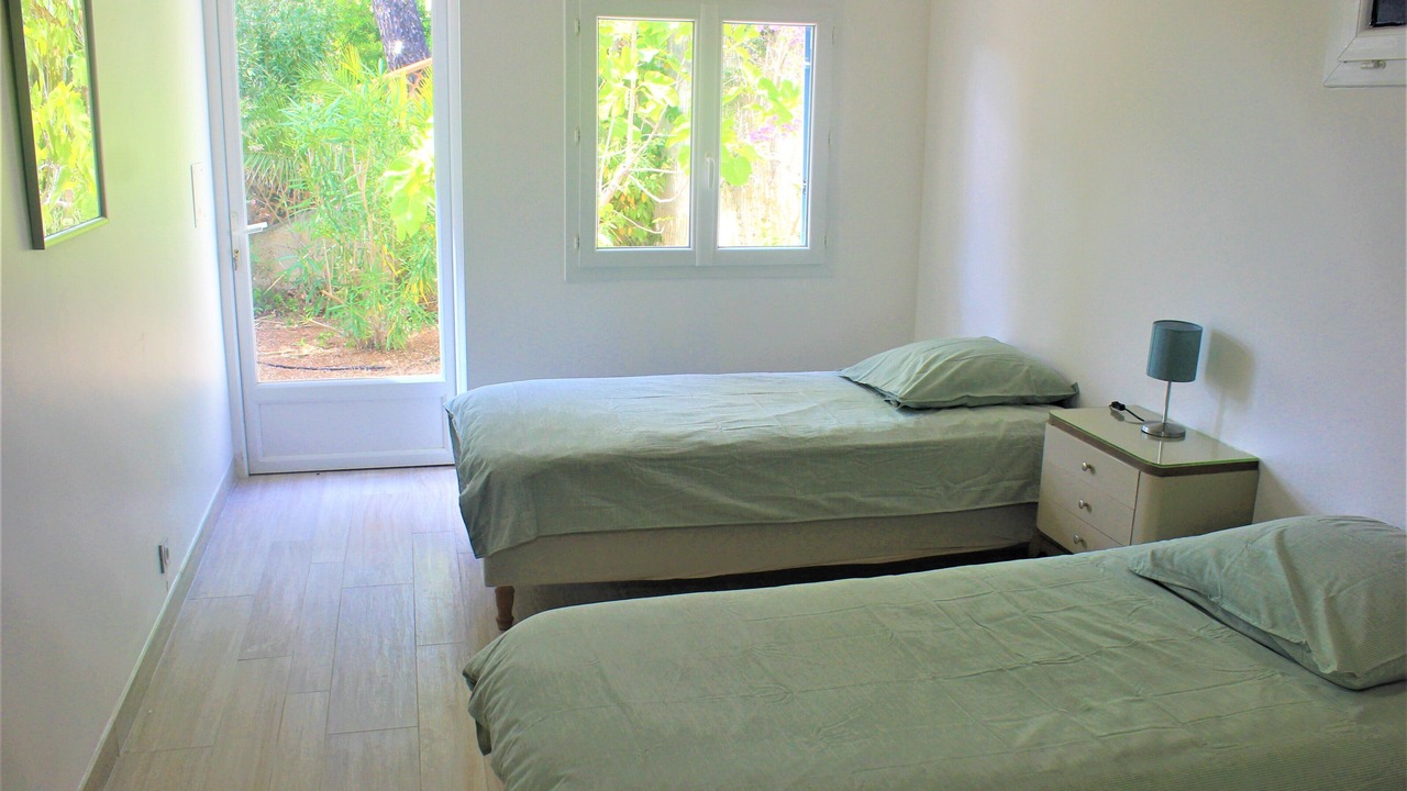 Photo of Bedroom in Hyeres