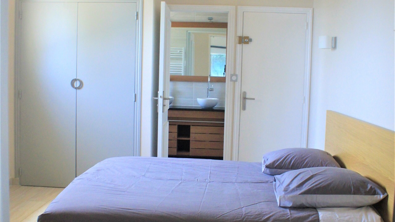 Photo of Bedroom in Hyeres