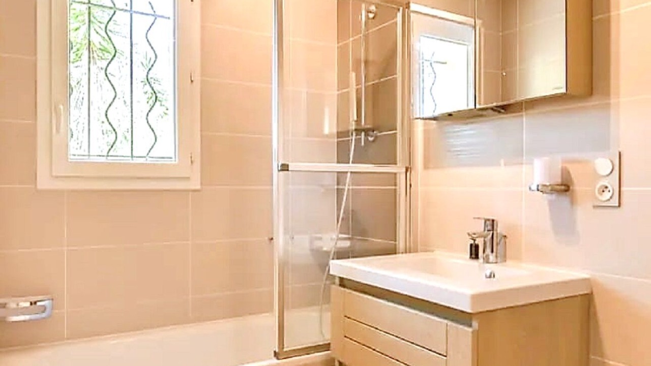 Photo of Bathroom in Hyeres