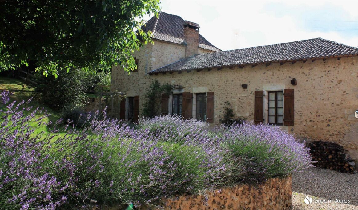 Photo of Outdoor in Salon