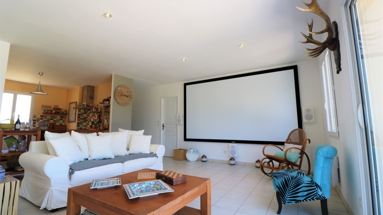 Photo of Livingroom in Saint-Andre-dAllas
