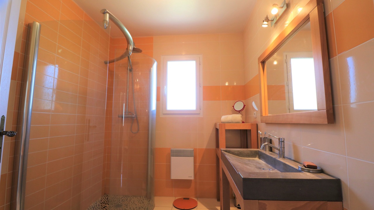 Photo of Bathroom in Saint-Andre-dAllas