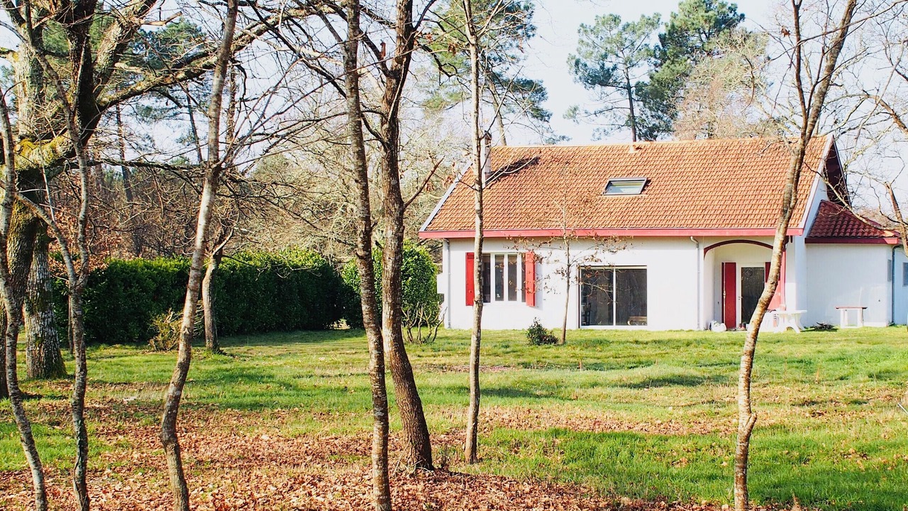 Photo of Outdoor in Leognan
