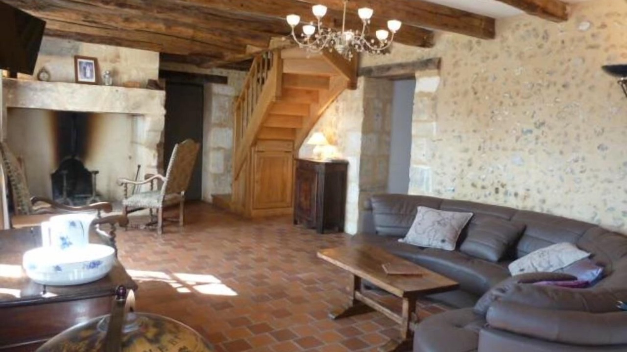 Photo of Livingroom in Saint-Crepin-d'Auberoche