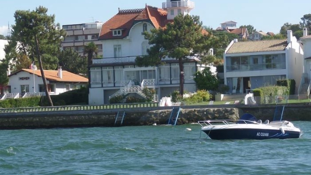 Photo of Outdoor in Ares