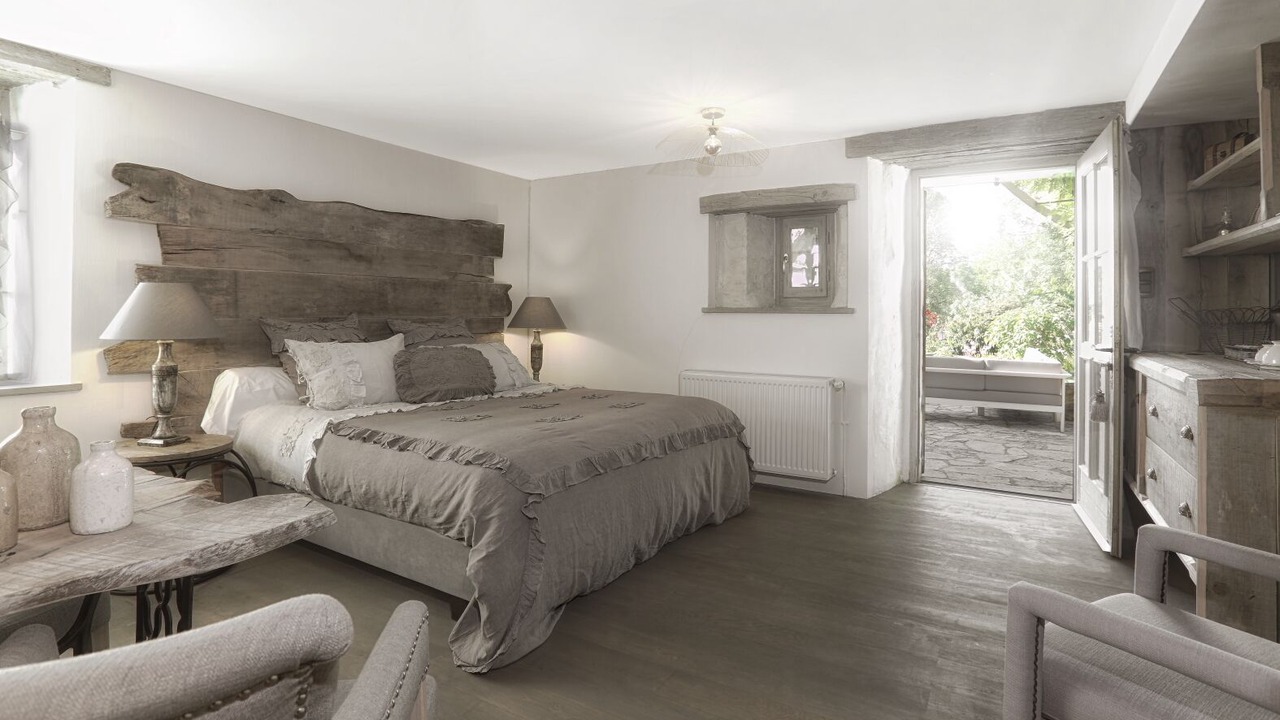 Photo of Bedroom in Saint-Martin-des-Combes