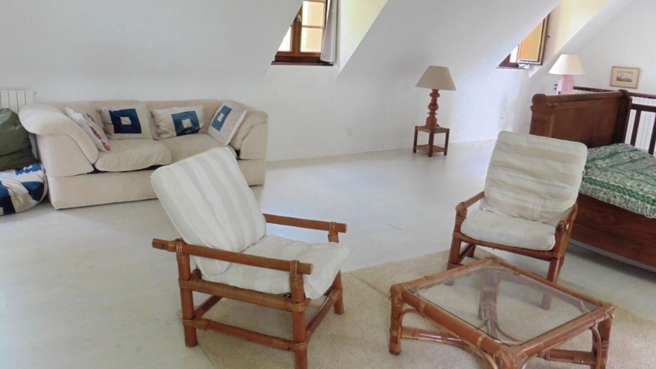 Photo of Livingroom in Laa-Mondrans