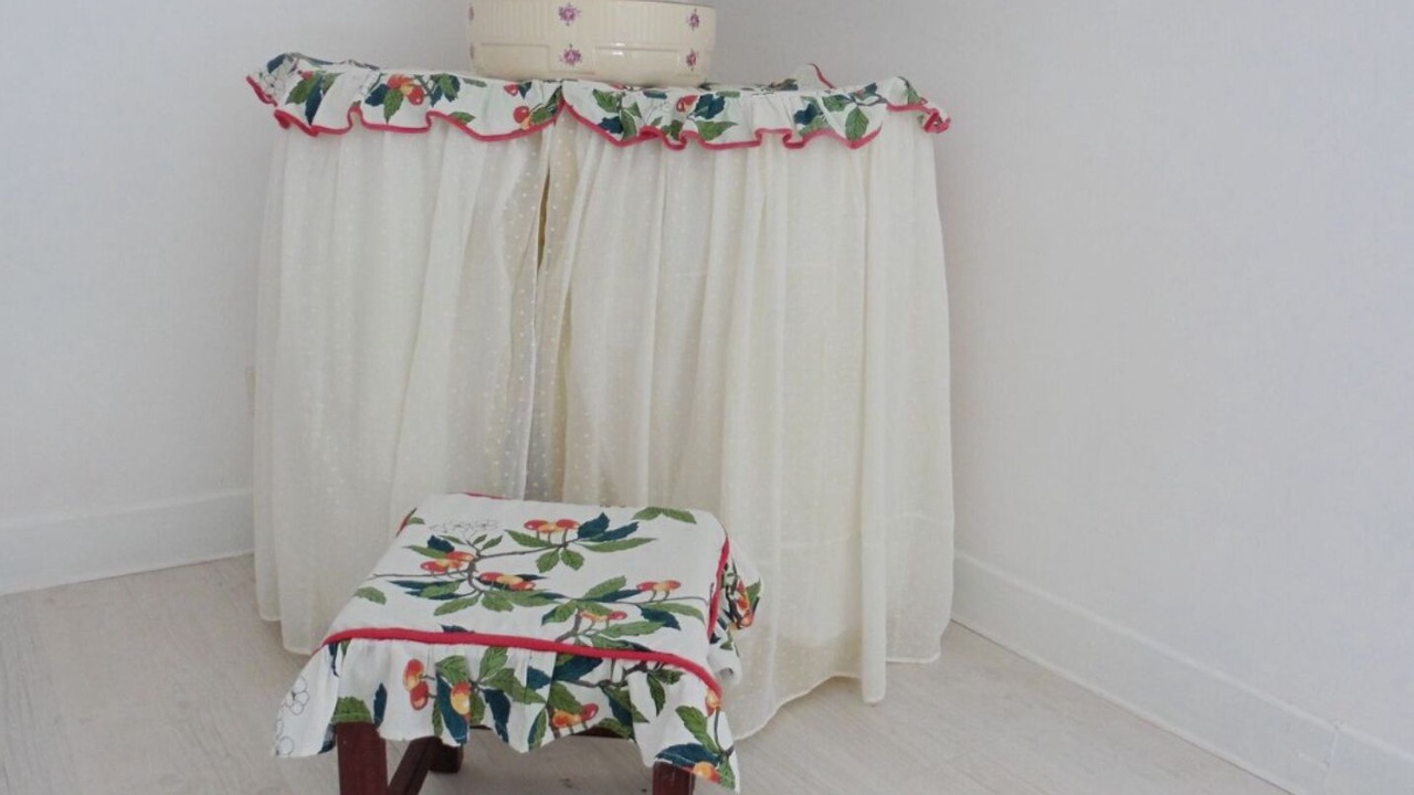 Photo of Bedroom in Laa-Mondrans