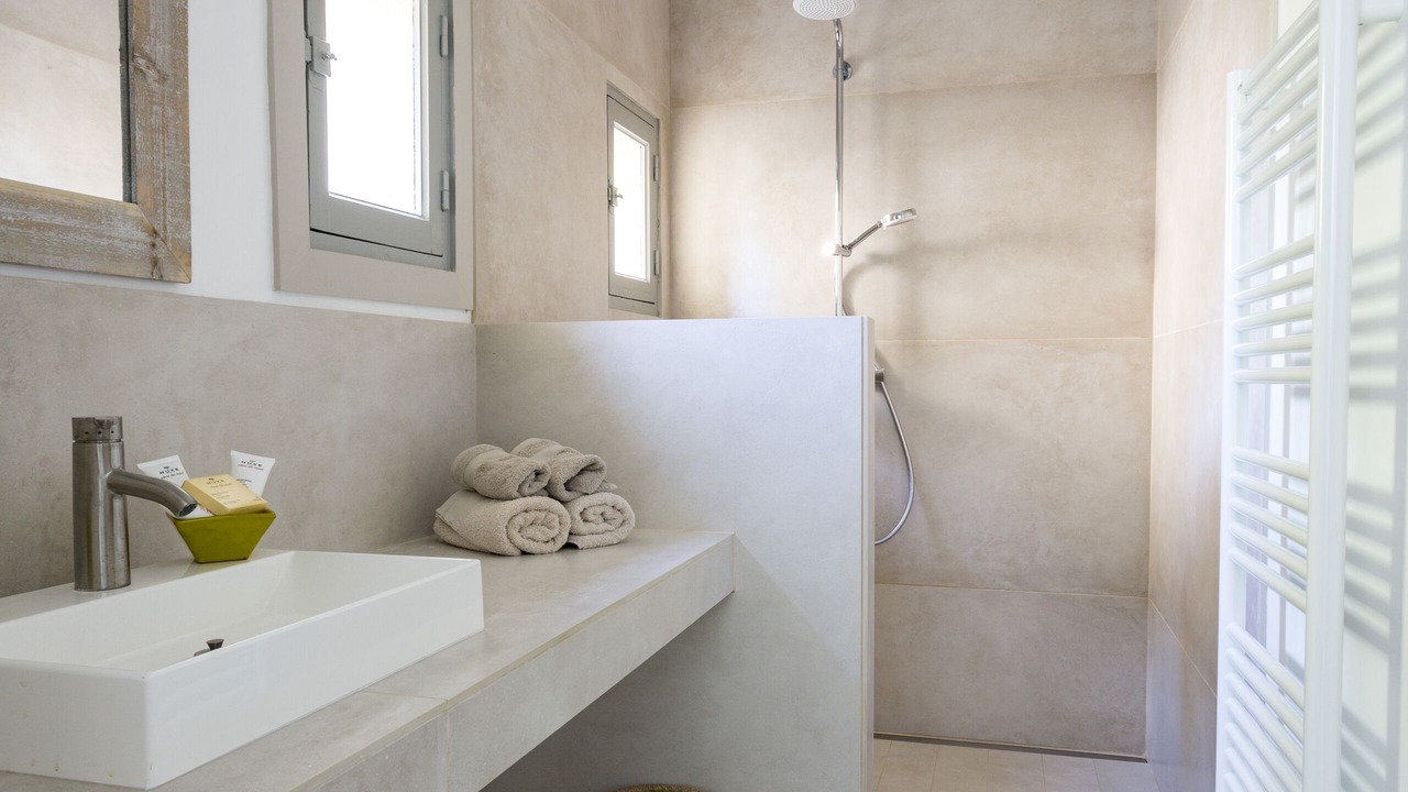 Photo of Bathroom in St.-Remy-de-Provence