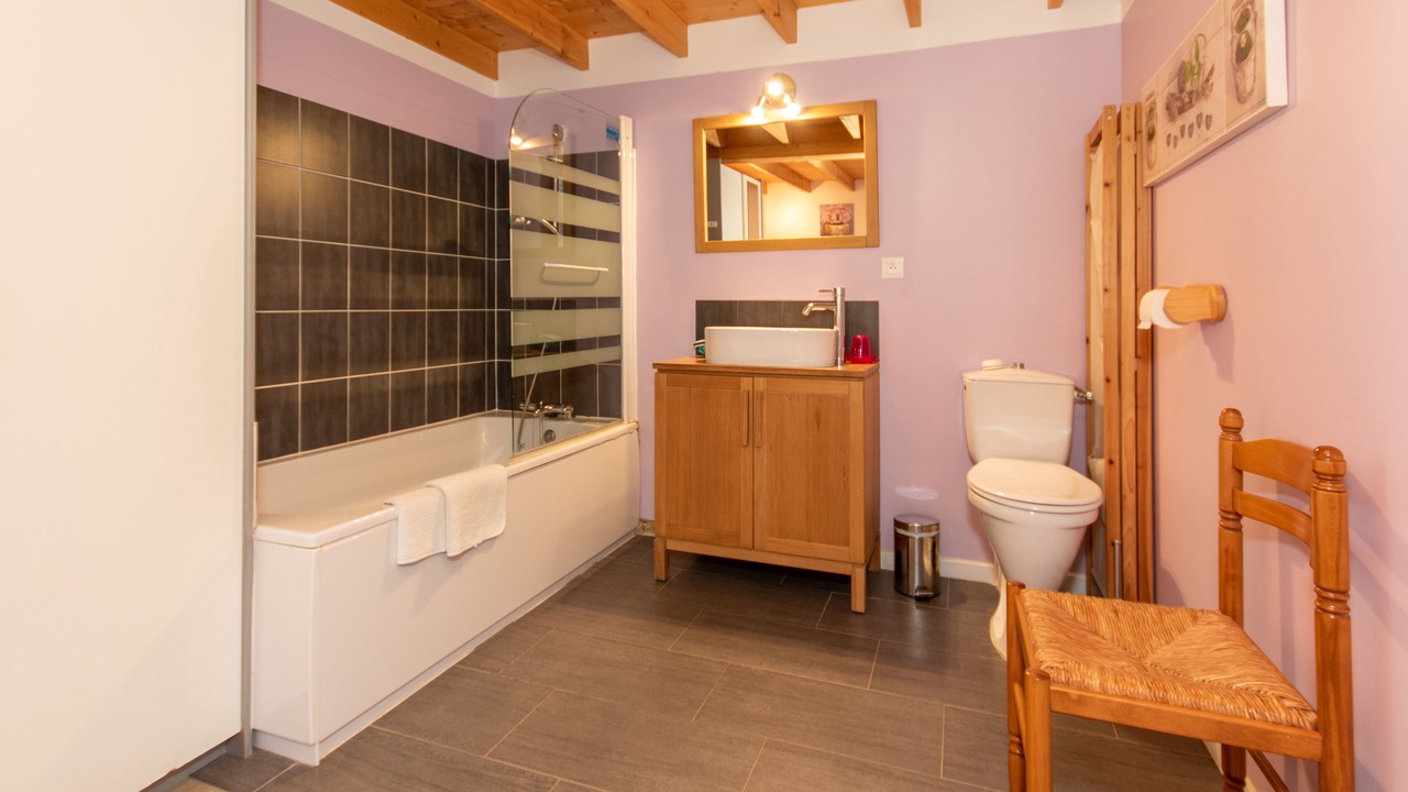 Photo of Bathroom in Angoulins