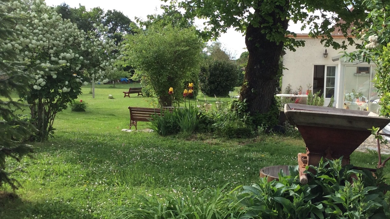 Photo of Outdoor in Douchapt