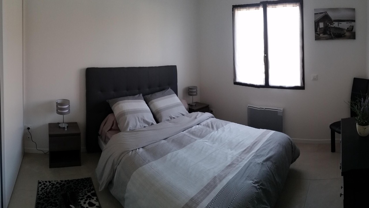 Photo of Bedroom in Gujan-Mestras