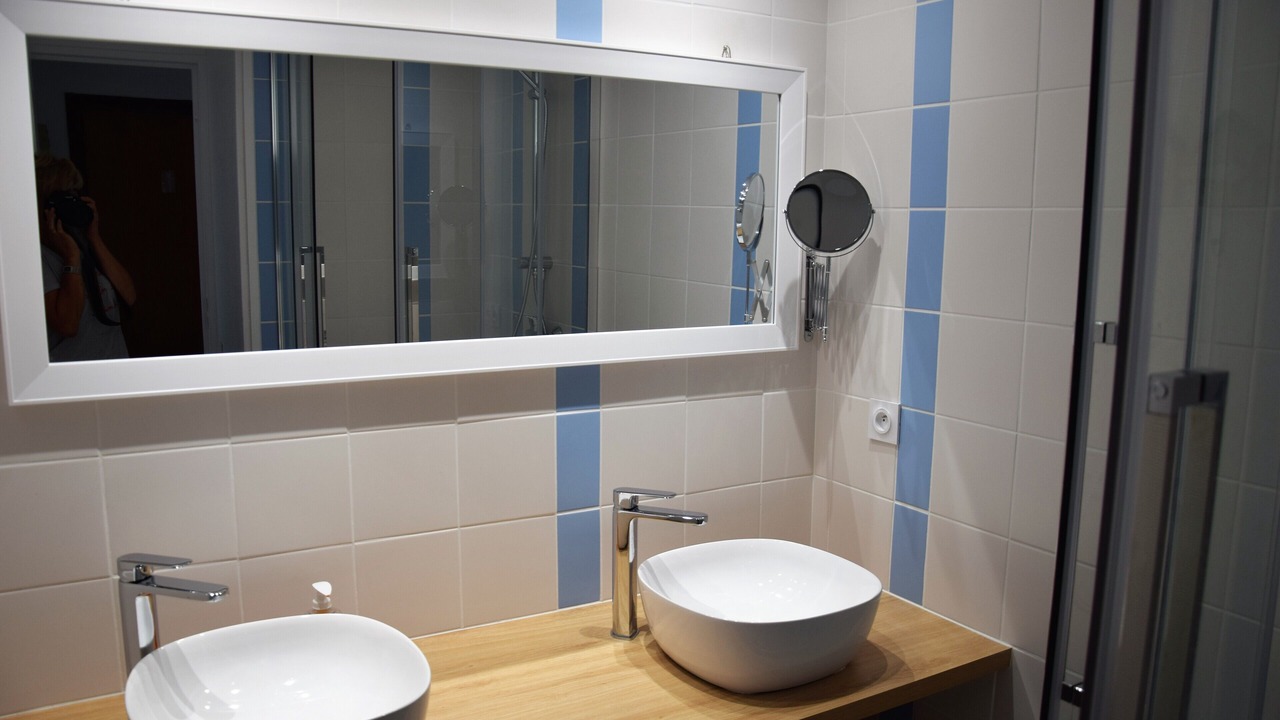 Photo of Bathroom in La Rochelle