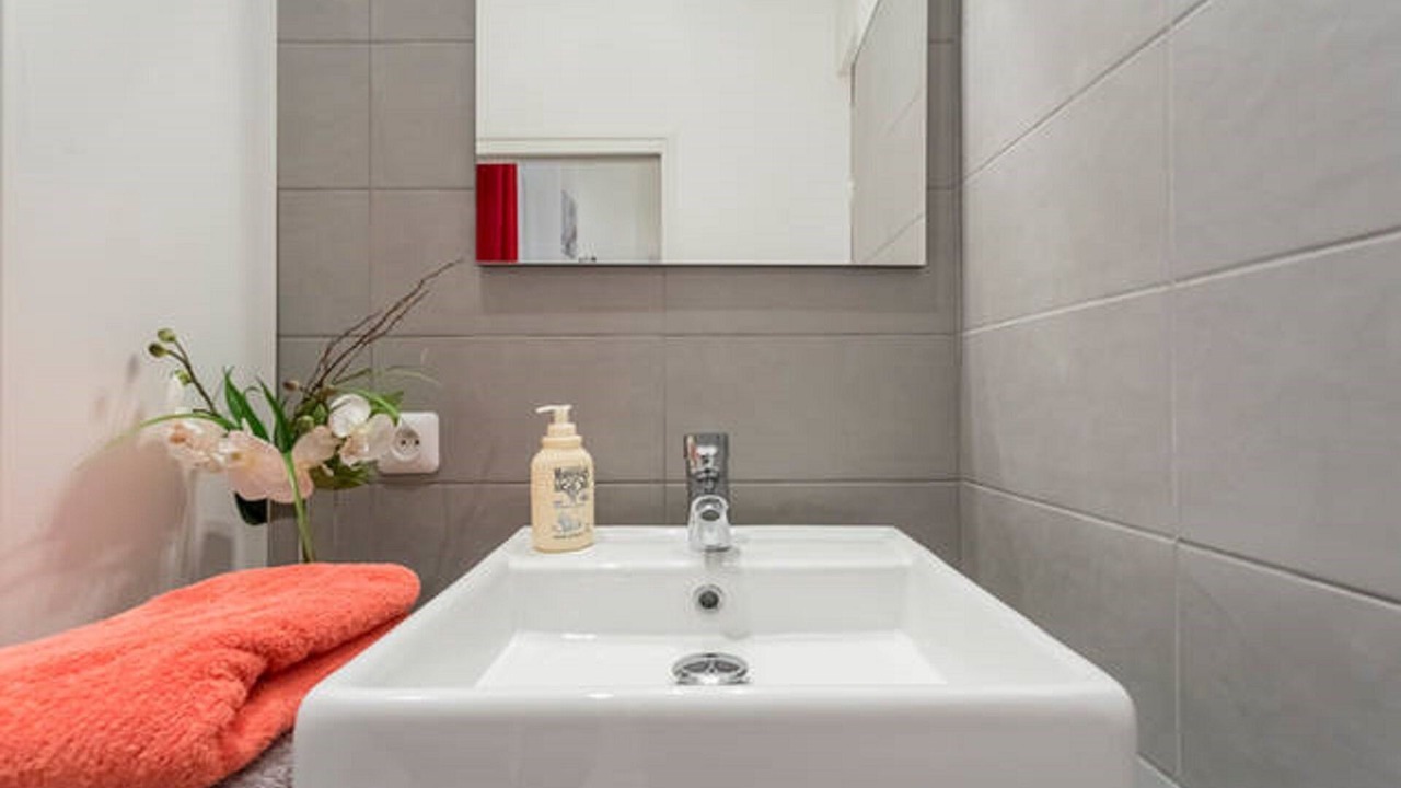 Photo of Bathroom in Hotel de Ville - Quinconces