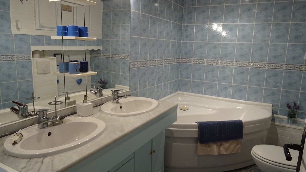 Photo of Bathroom in Villefranche-du-Perigord