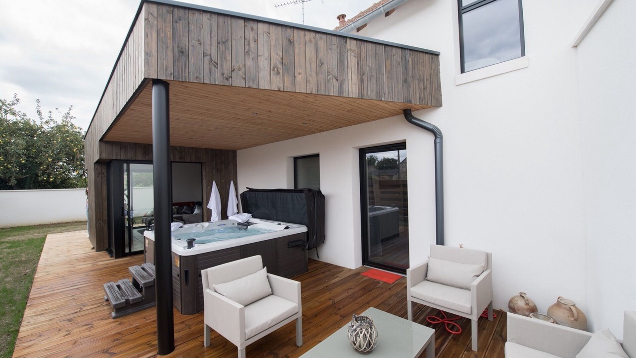 Photo of Patio Balcony in Scorbe-Clairvaux