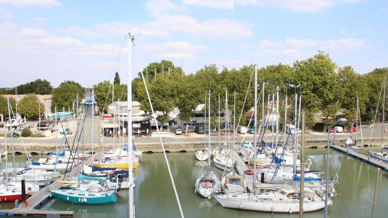 Photo of Others in Rochefort