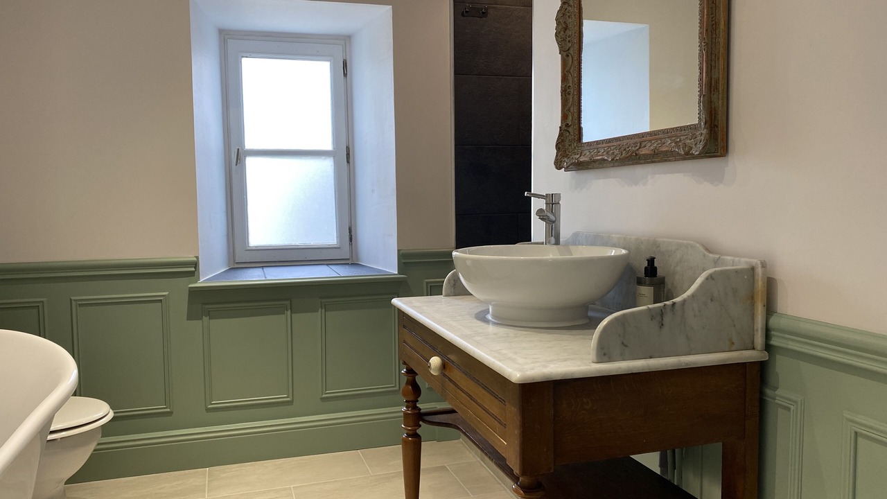 Photo of Bathroom in Mortiers