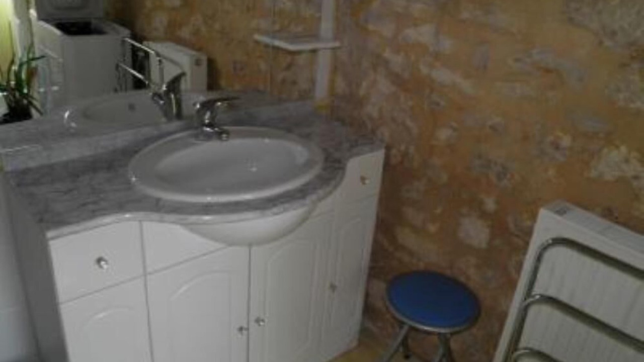 Photo of Bathroom in Cause-de-Clerans