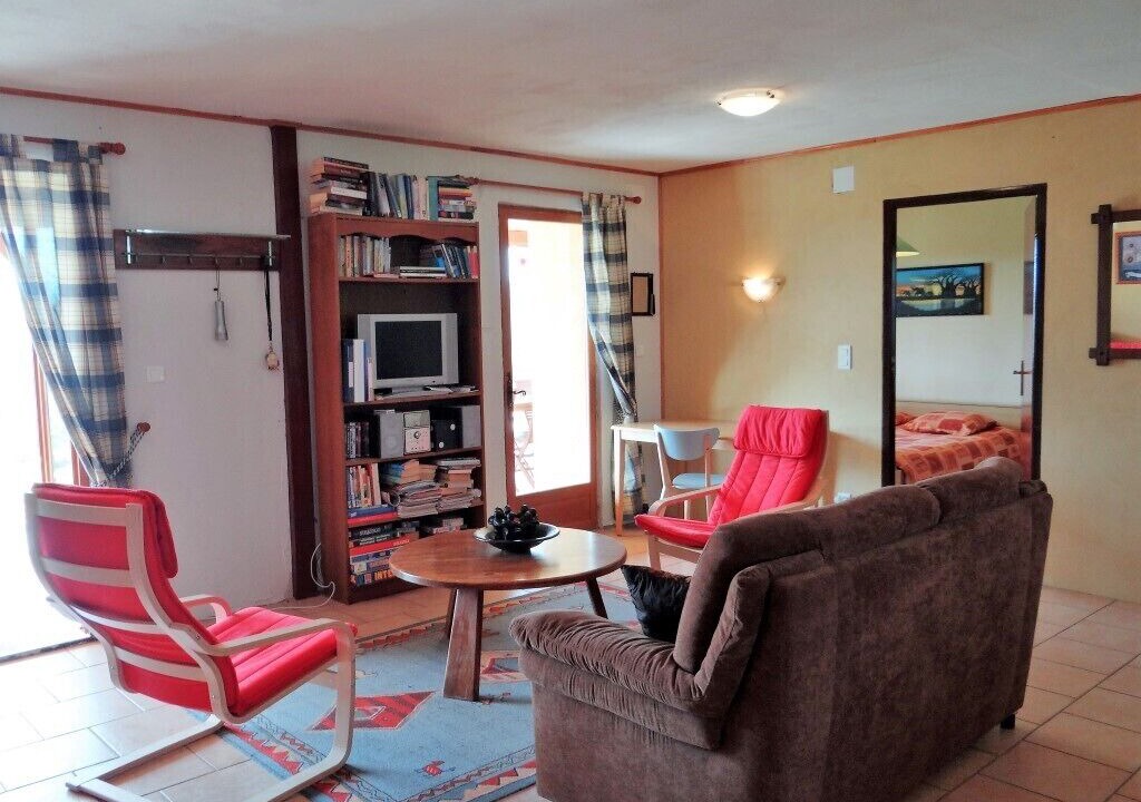 Photo of Livingroom in Saint-Aubin-de-Nabirat