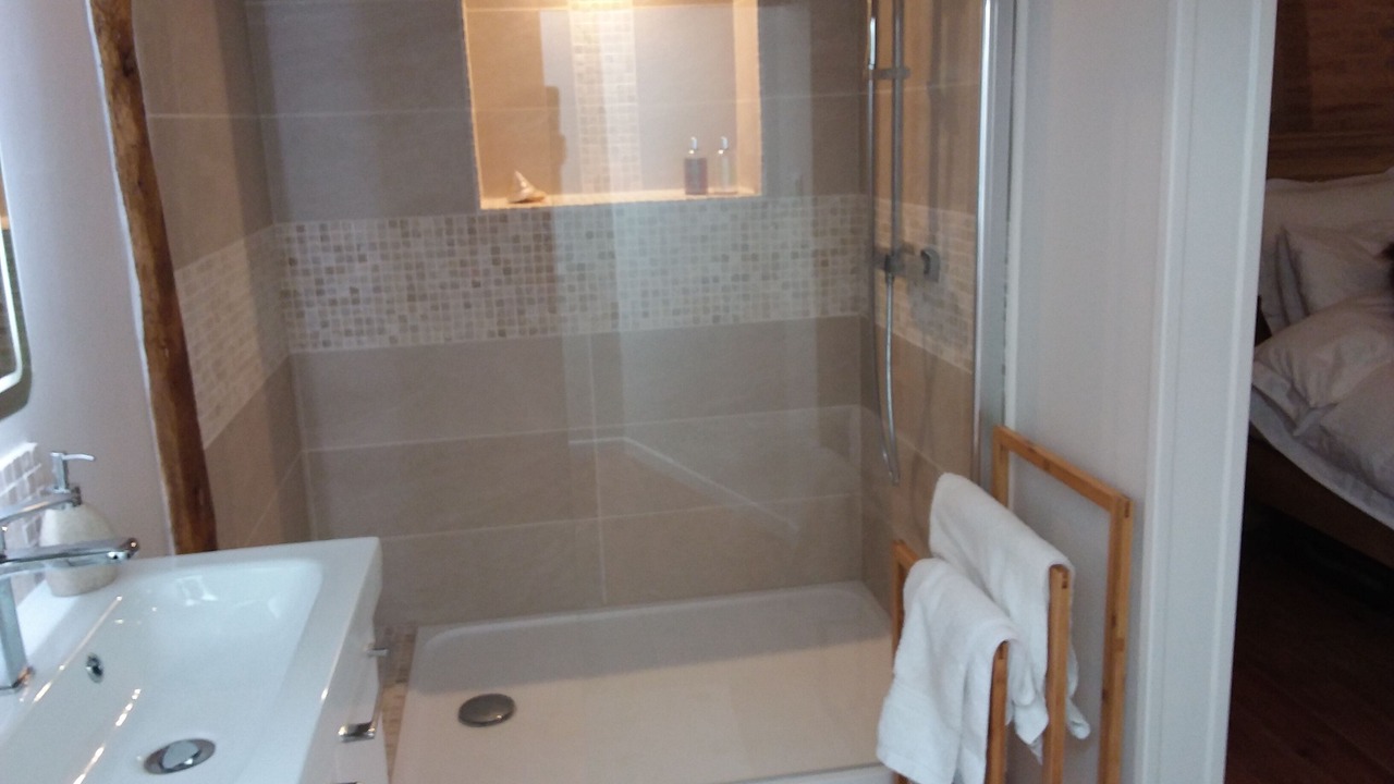 Photo of Bathroom in Expiremont