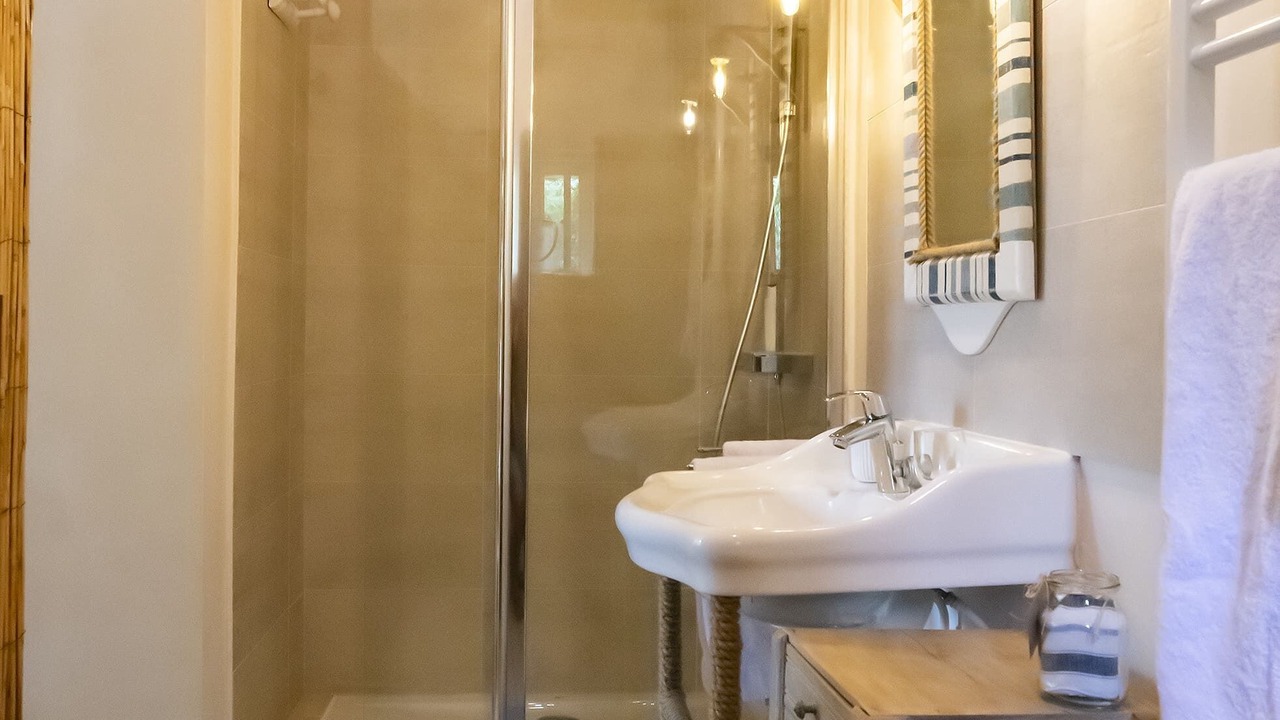 Photo of Bathroom in Arengosse