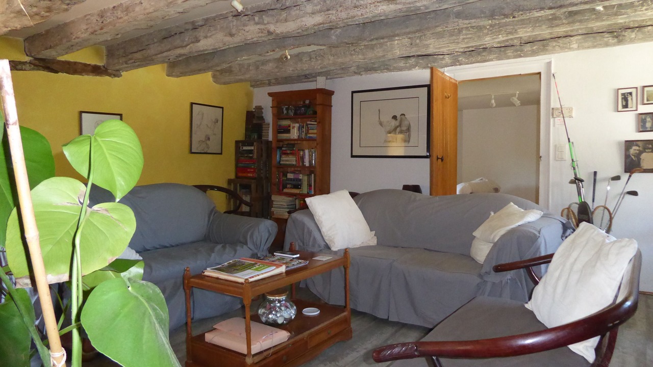 Photo of Livingroom in Ayen